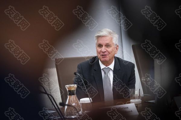 2024年12月04日:美联储理事沃勒倾向于12月降息 但担心通货膨胀