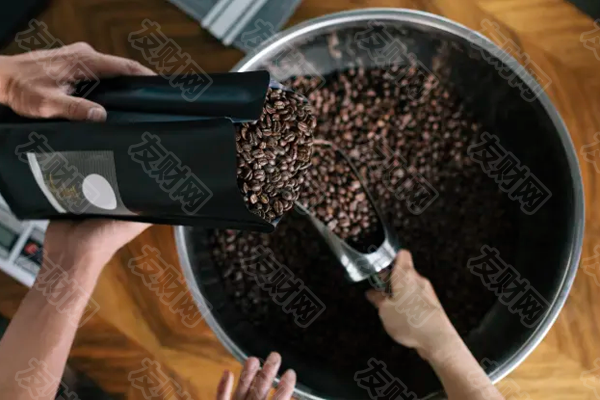 咖啡正处于一场“完美的价格风暴”中——它终于开始冲击你的钱包了 咖啡正处于一场“完美的价格风暴”中——它终于开始冲击你的钱包了